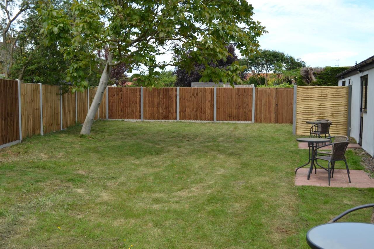 Number 4 - Lytton Tree Lodge, Reydon, Southwold ภายนอก รูปภาพ